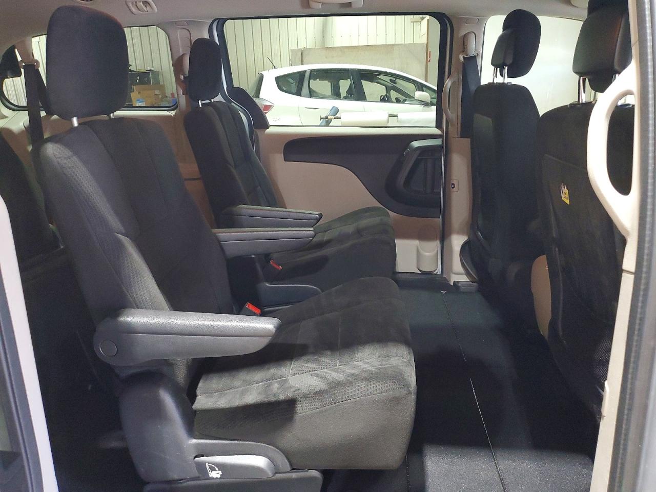 2012 DODGE GRAND CARAVAN SXT photo 31