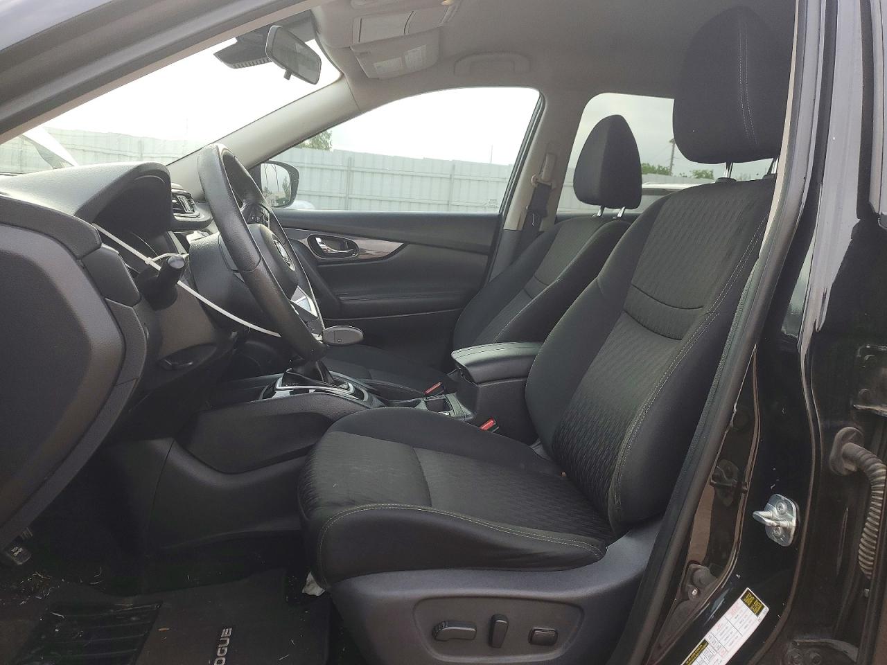 2019 NISSAN ROGUE SV photo 13