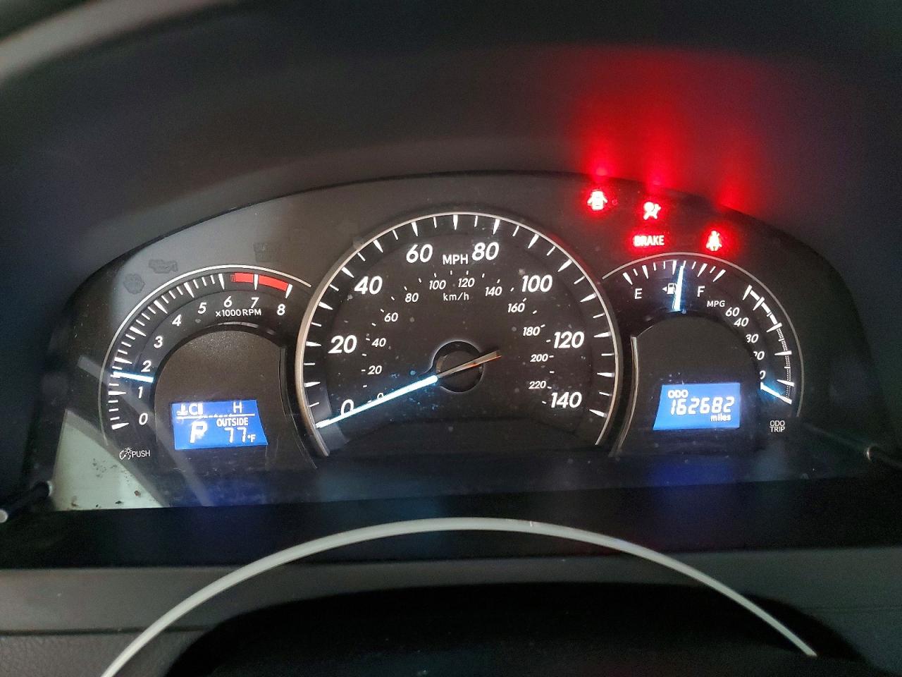 2012 TOYOTA CAMRY LE photo 25