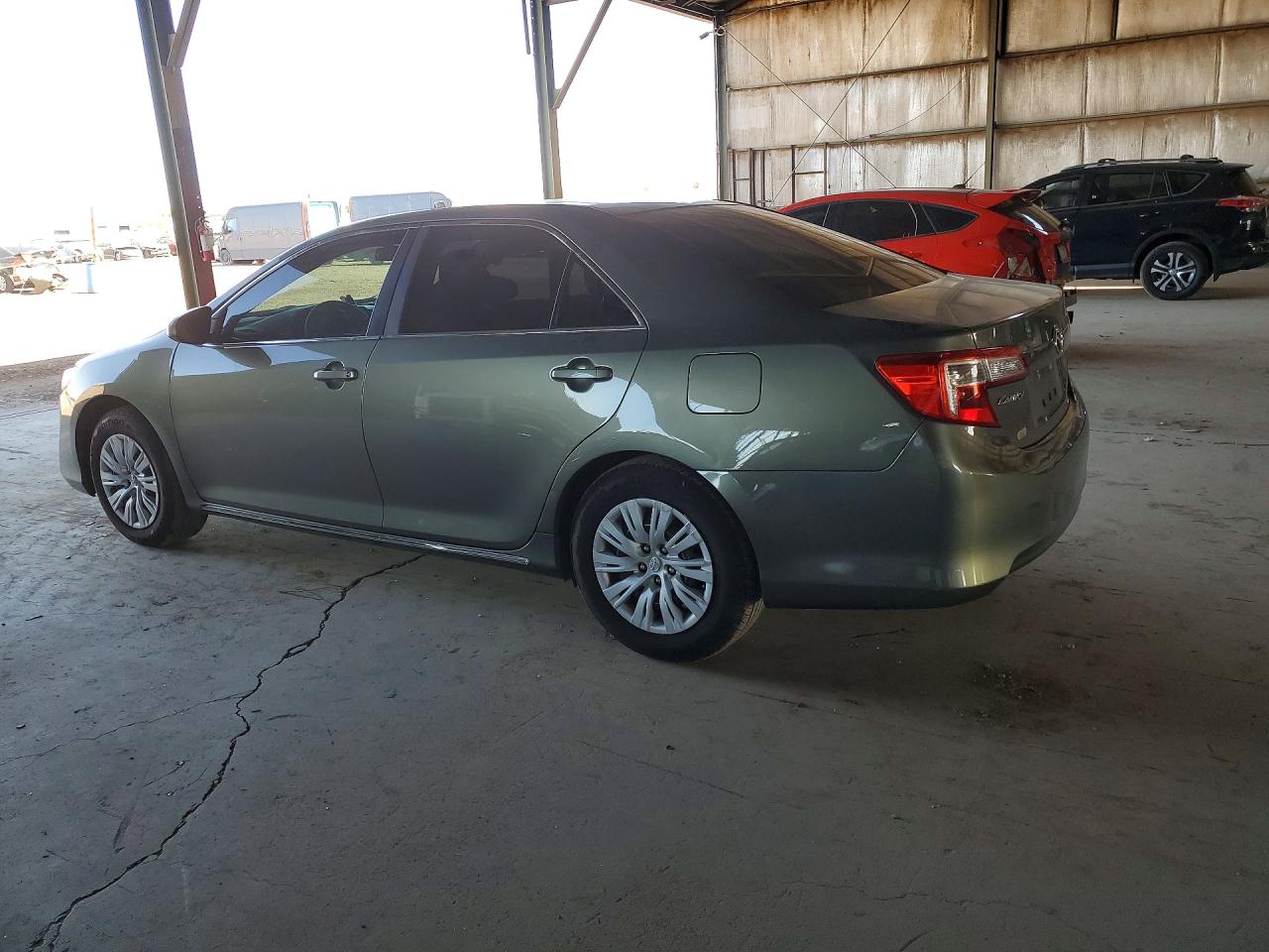 2012 TOYOTA CAMRY LE photo 4