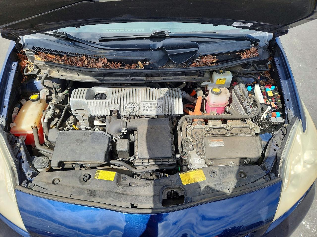 2013 TOYOTA PRIUS THREE photo 11