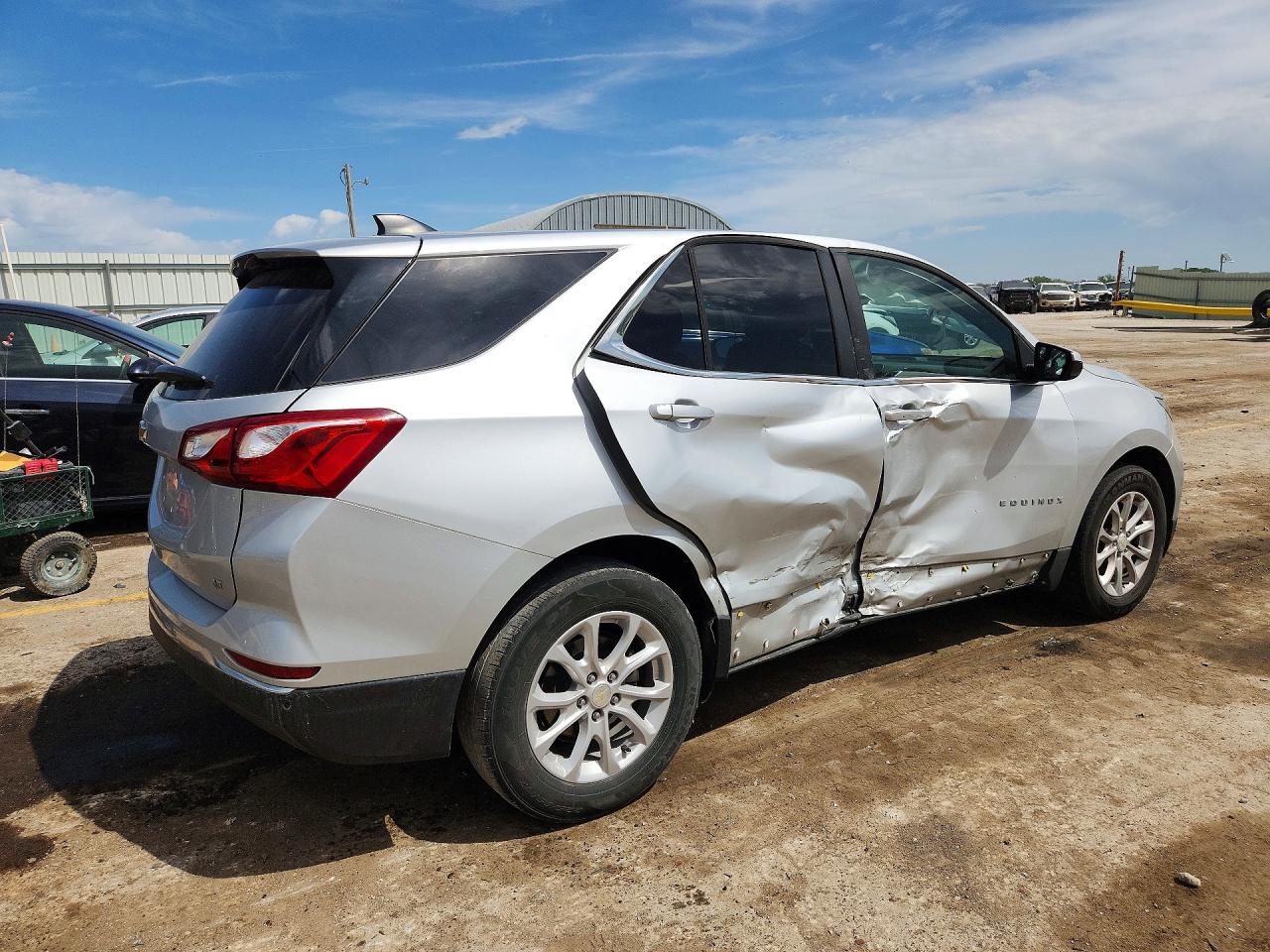 2021 CHEVROLET EQUINOX LT photo 5