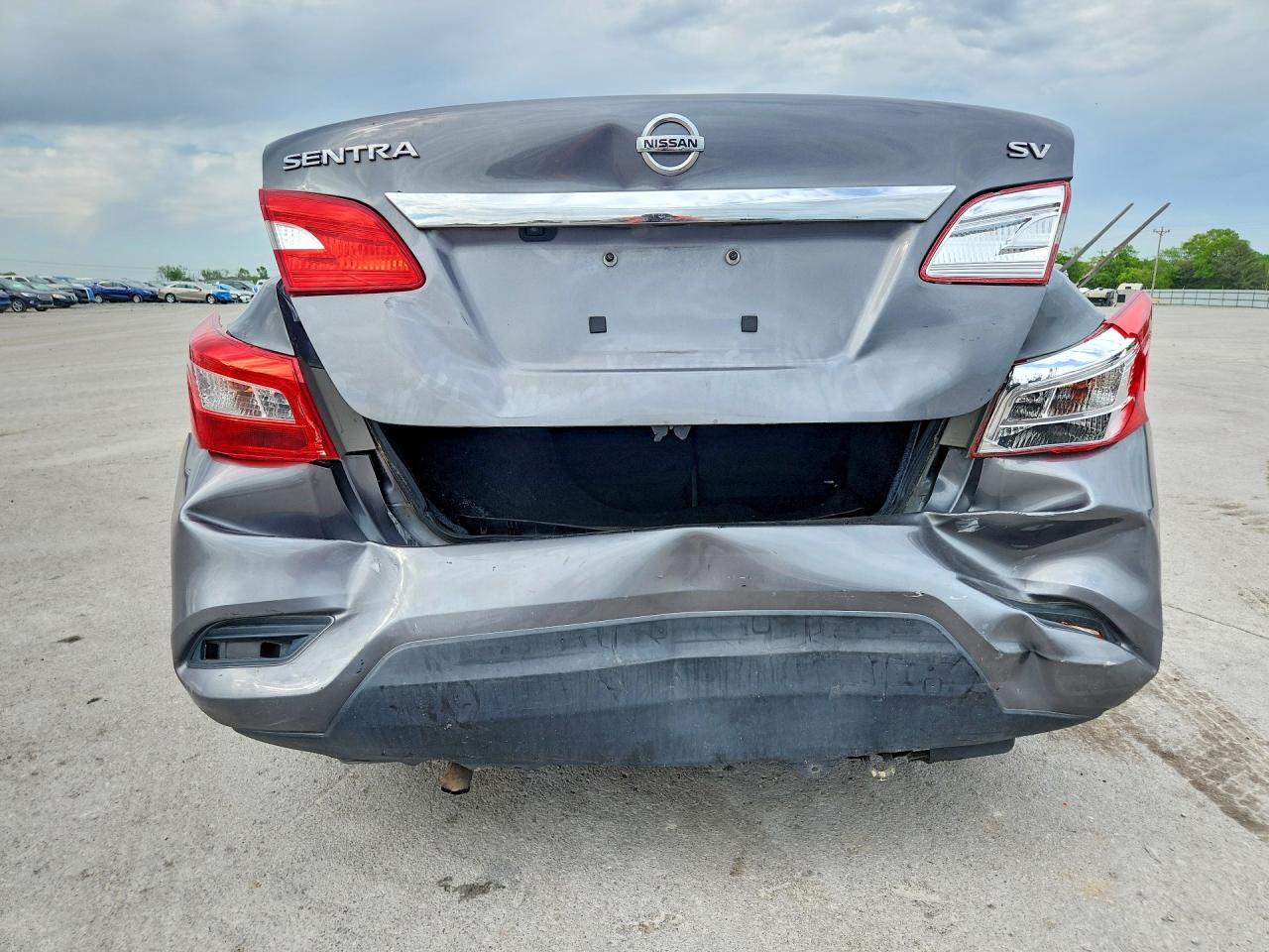 2019 NISSAN SENTRA SV photo 16