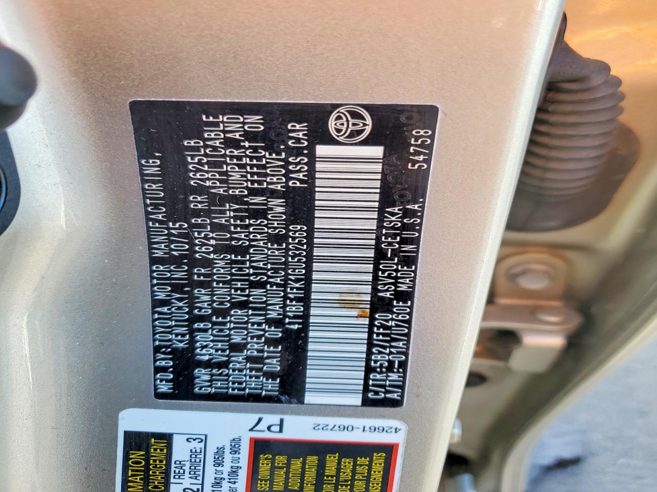 2016 TOYOTA CAMRY SE photo 12