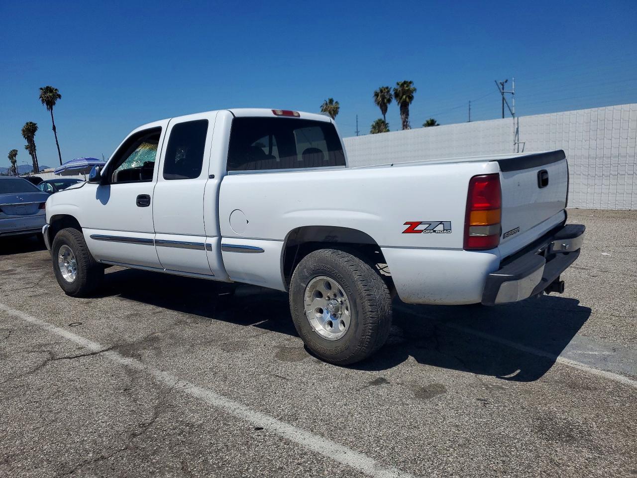2001 GMC NEW SIERRA K1500 photo 2
