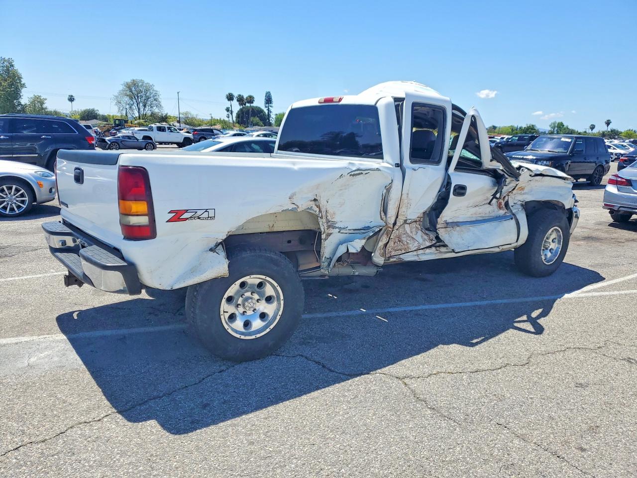 2001 GMC NEW SIERRA K1500 photo 3