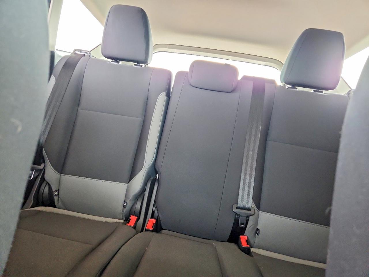 2016 FORD ESCAPE S photo 28
