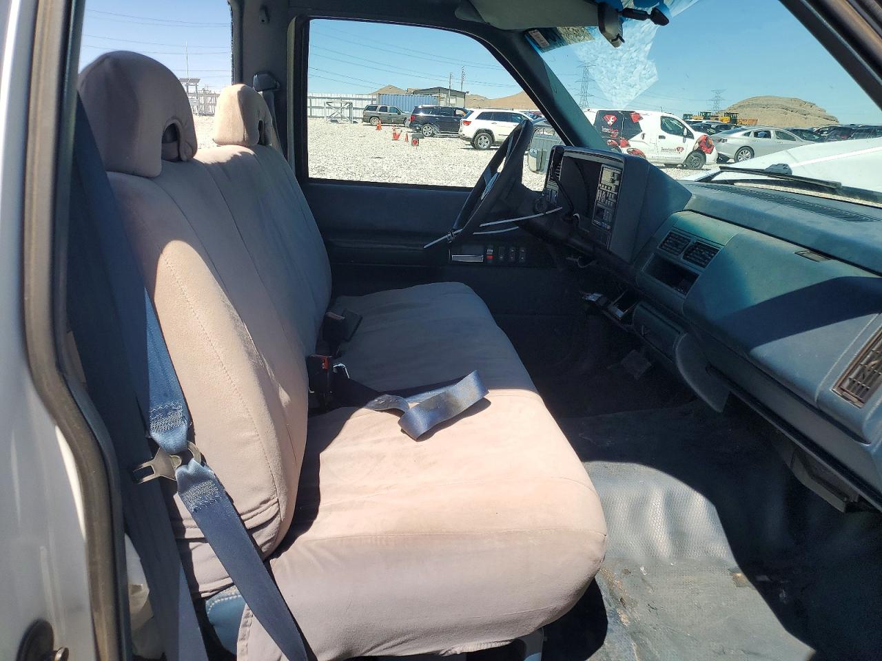 1994 CHEVROLET GMT-400 C1500 photo 19