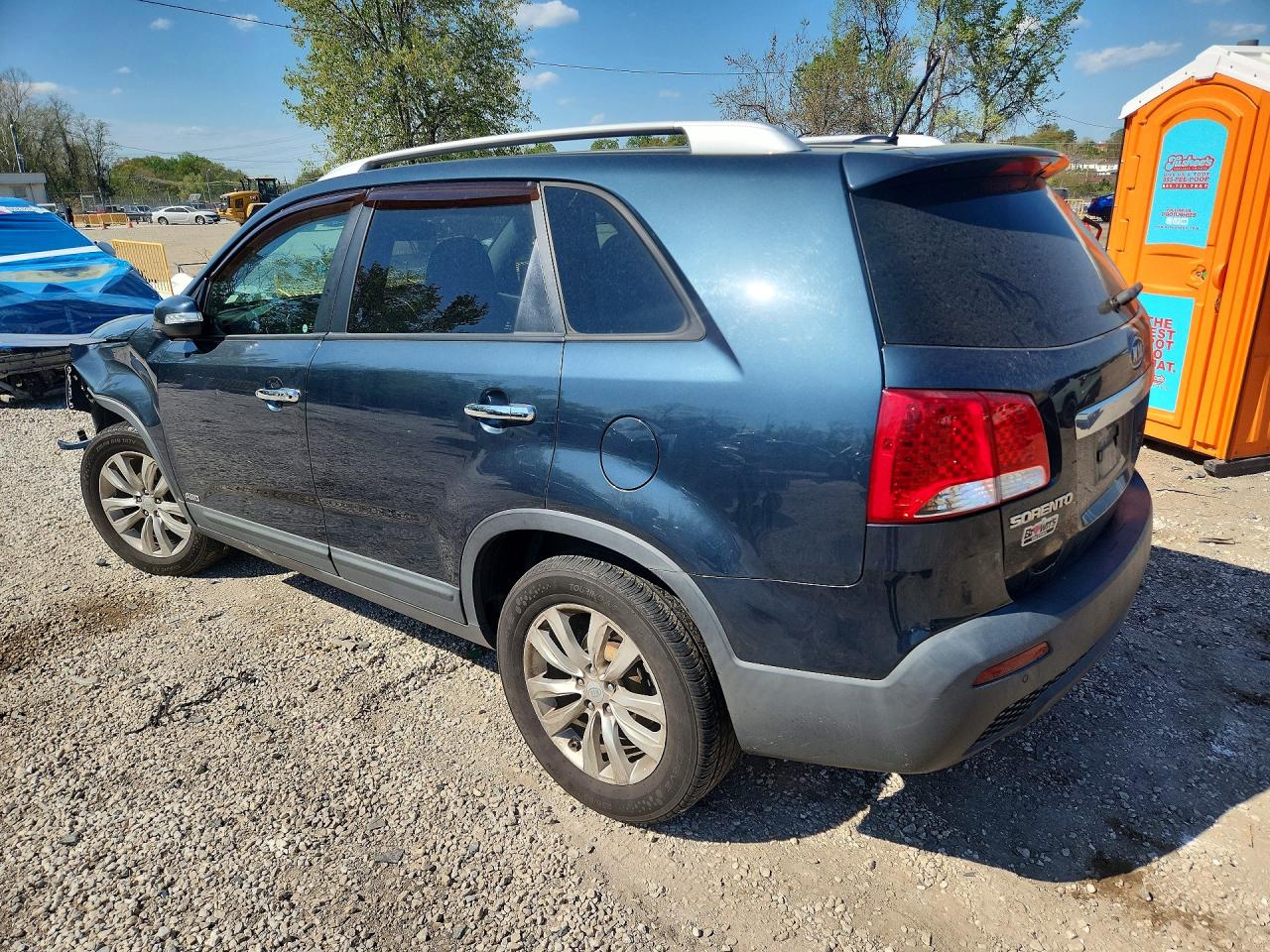2011 KIA SORENTO EX photo 3