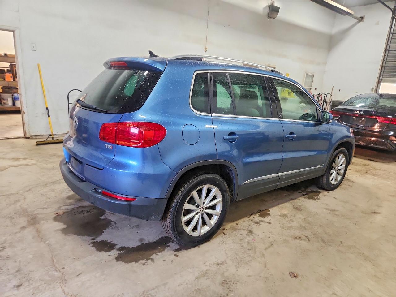 2017 VOLKSWAGEN TIGUAN WOLFSBURG photo 5