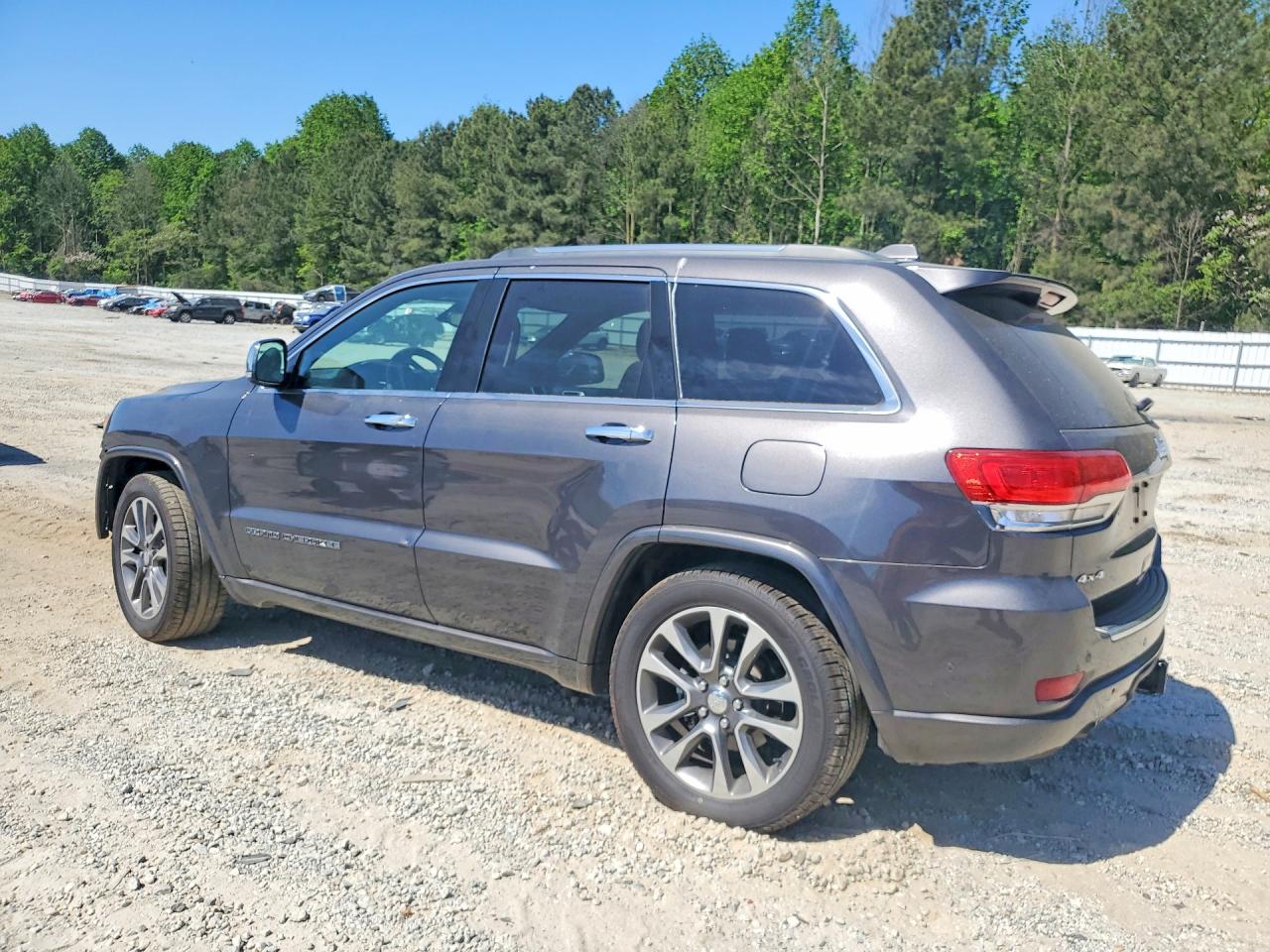 2018 JEEP GRAND CHEROKEE OVERLAND photo 3