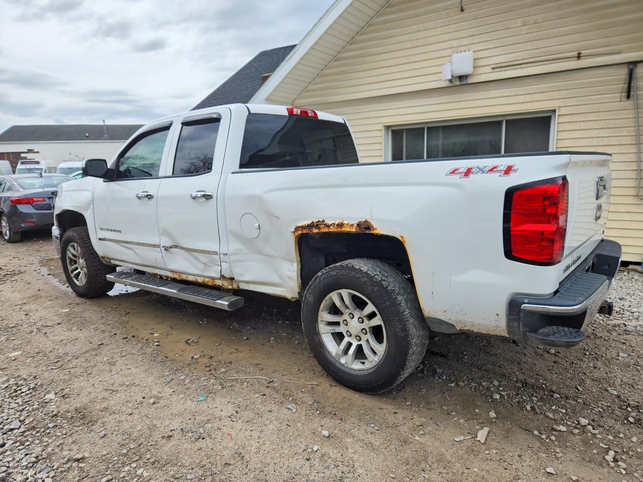 2014 CHEVROLET SILVERADO K1500 LT photo 3