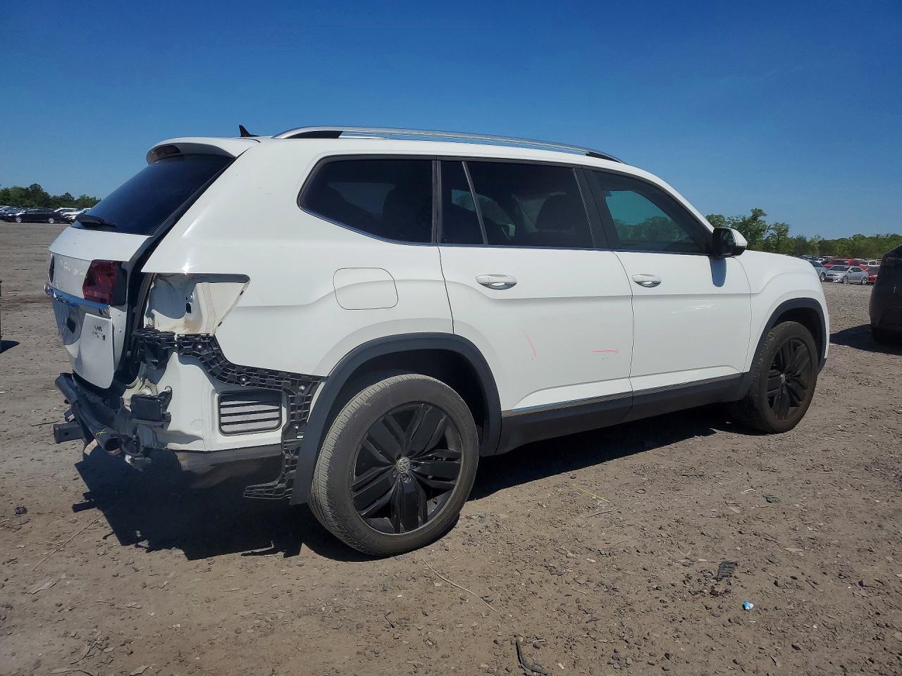 2018 VOLKSWAGEN ATLAS SEL photo 5