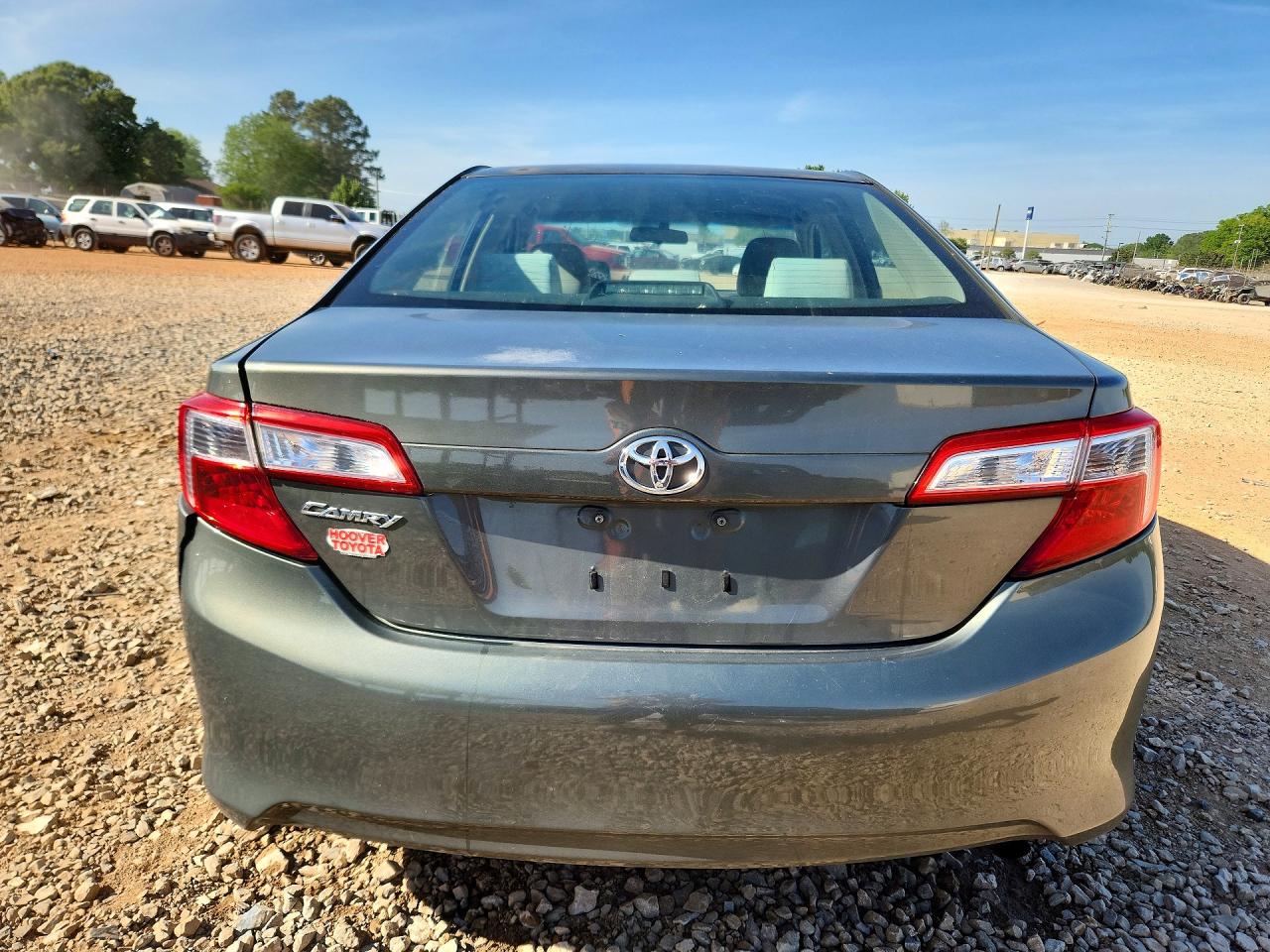 2012 TOYOTA CAMRY L photo 16