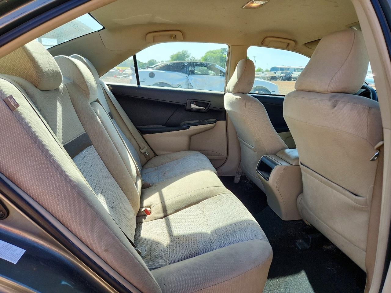 2012 TOYOTA CAMRY L photo 28