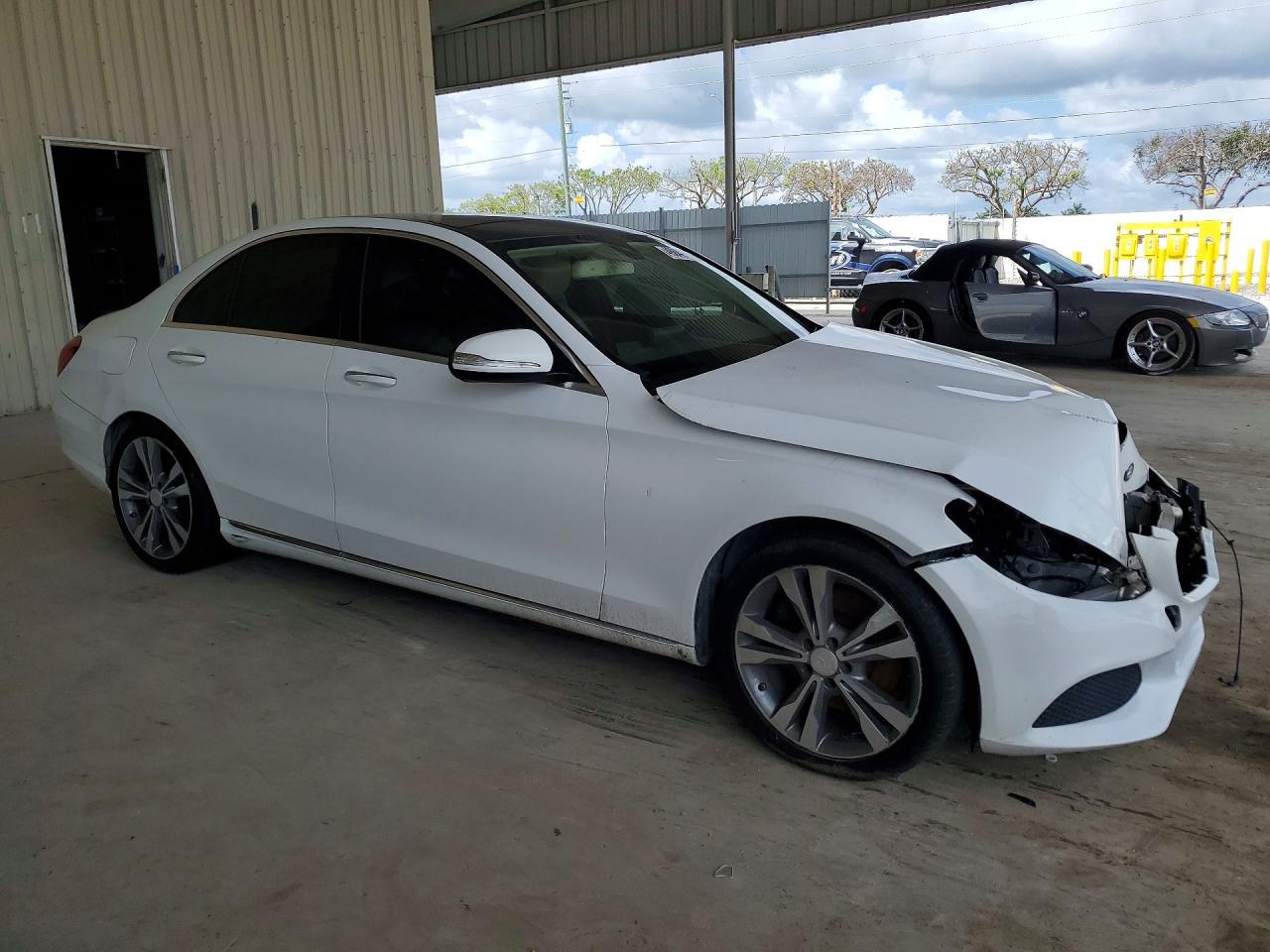 2015 MERCEDES-BENZ C 300 photo 7