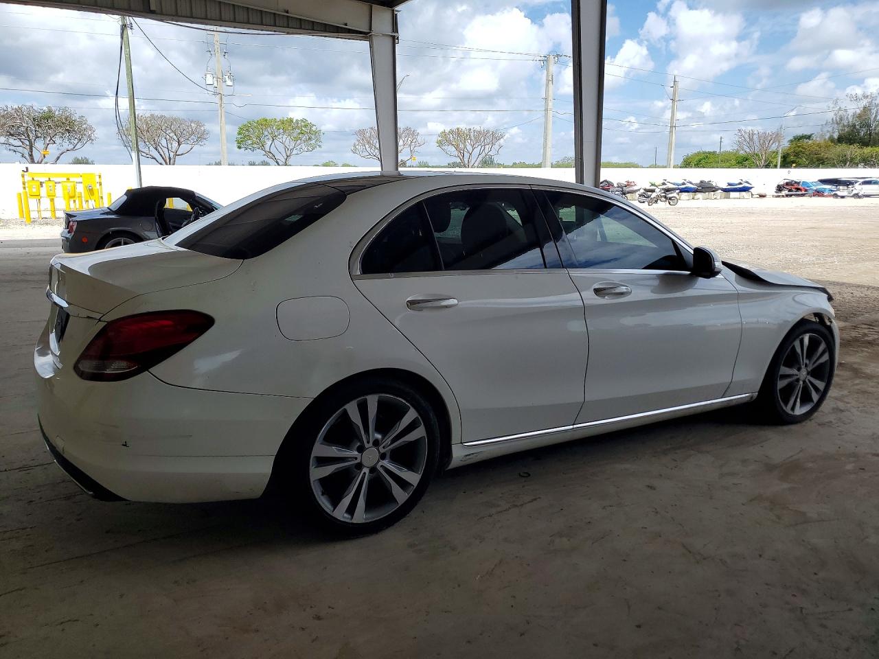 2015 MERCEDES-BENZ C 300 photo 5