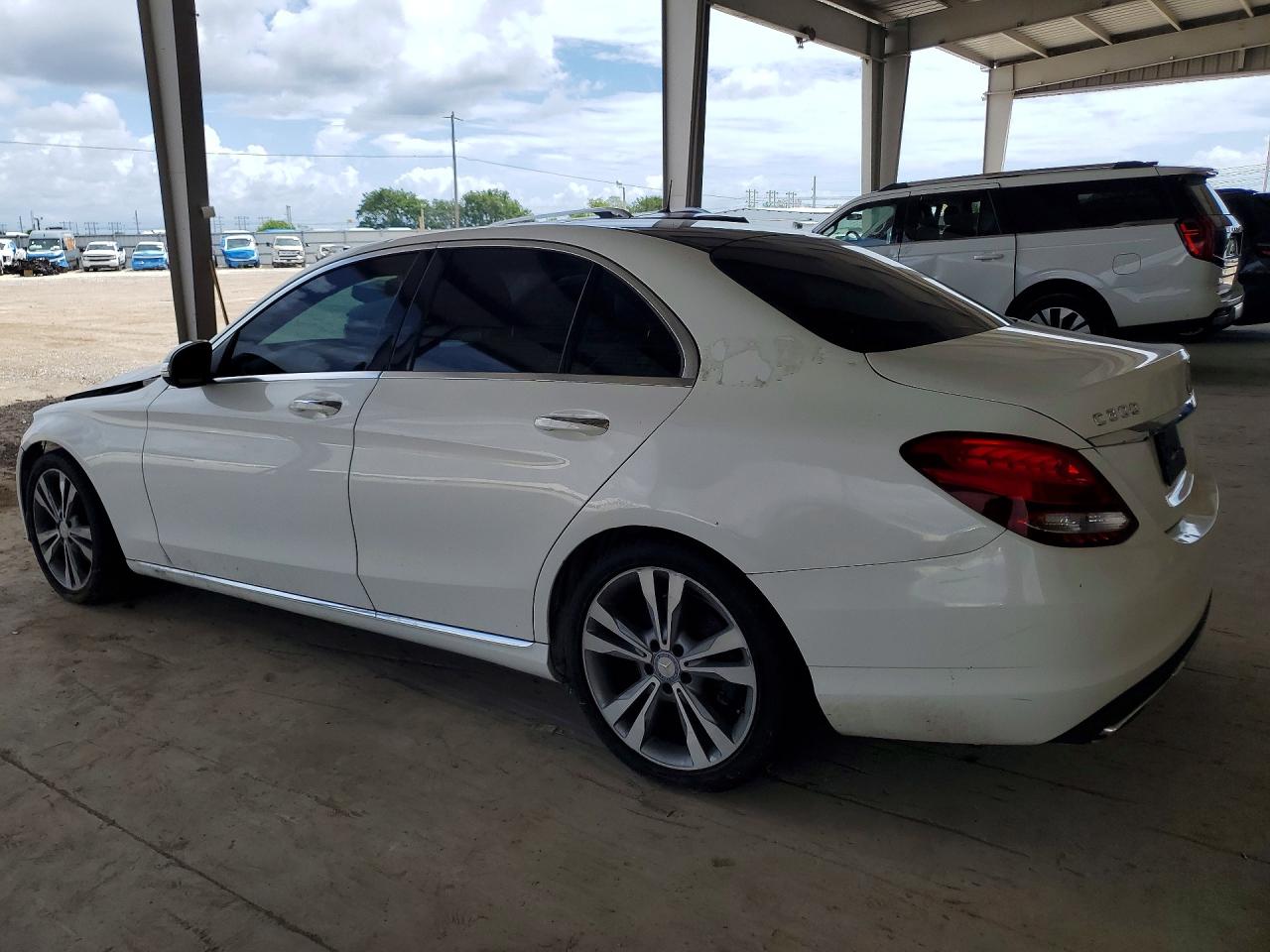 2015 MERCEDES-BENZ C 300 photo 3
