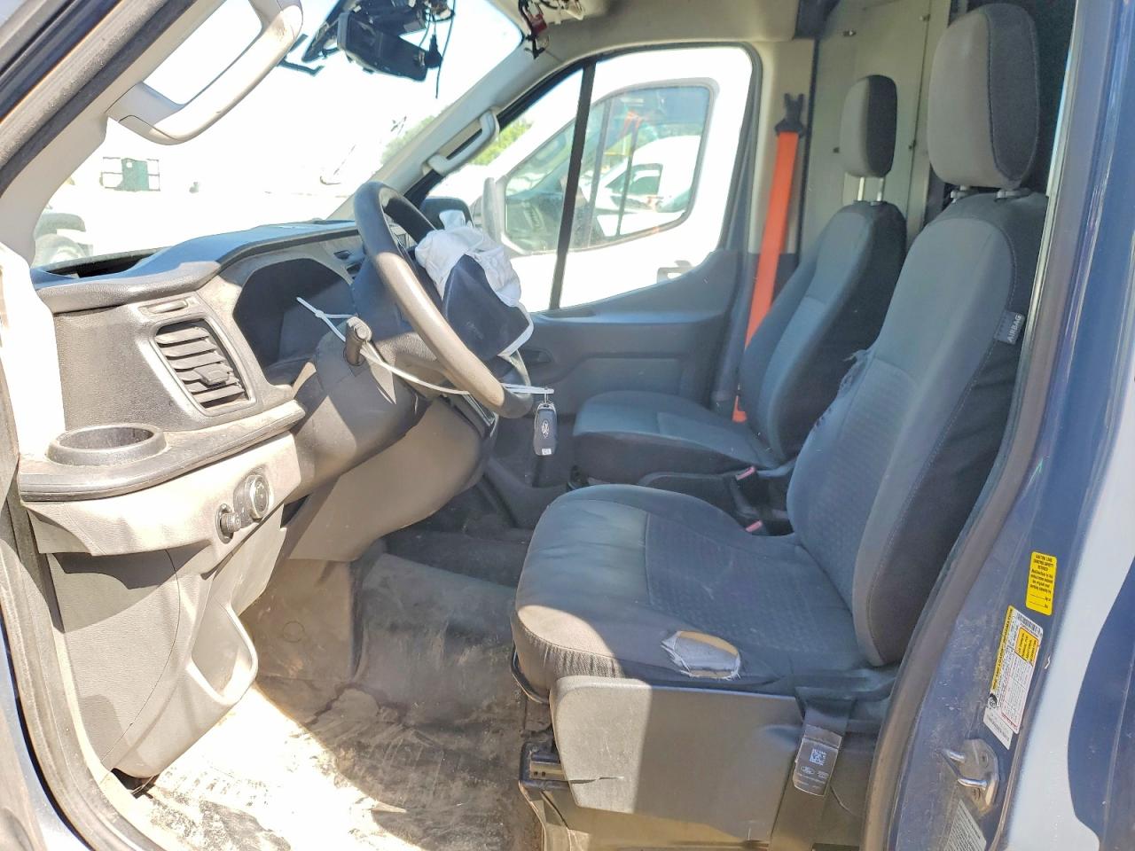 2020 FORD TRANSIT T-250 DELIVERY VAN photo 13
