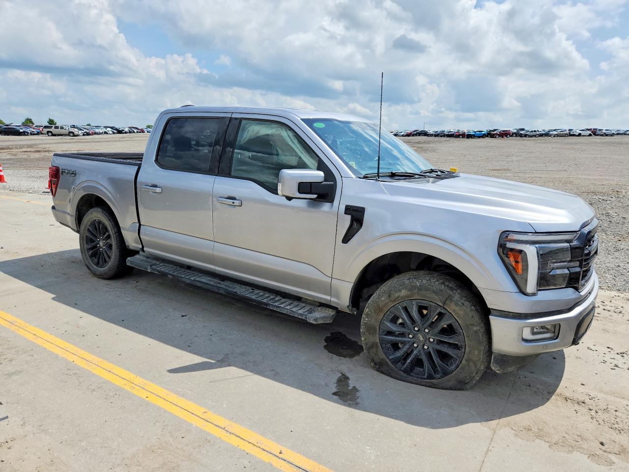 2024 FORD F150 LARIAT photo 10