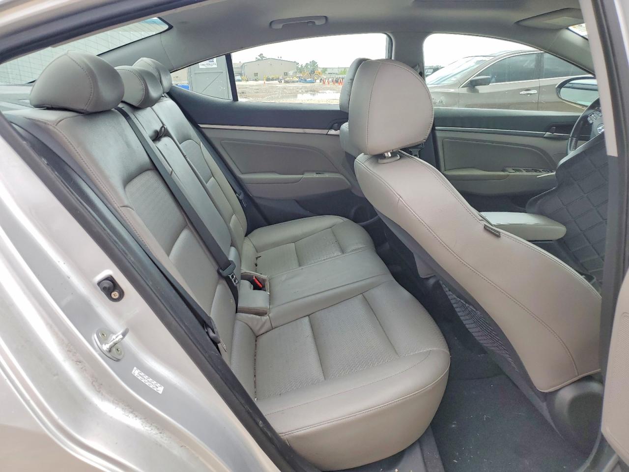 2019 HYUNDAI ELANTRA LIMITED photo 28