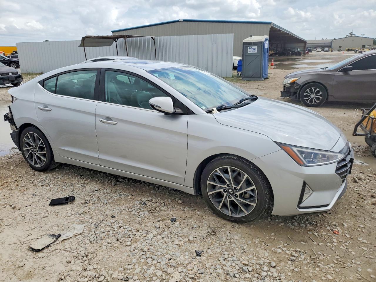 2019 HYUNDAI ELANTRA LIMITED photo 10