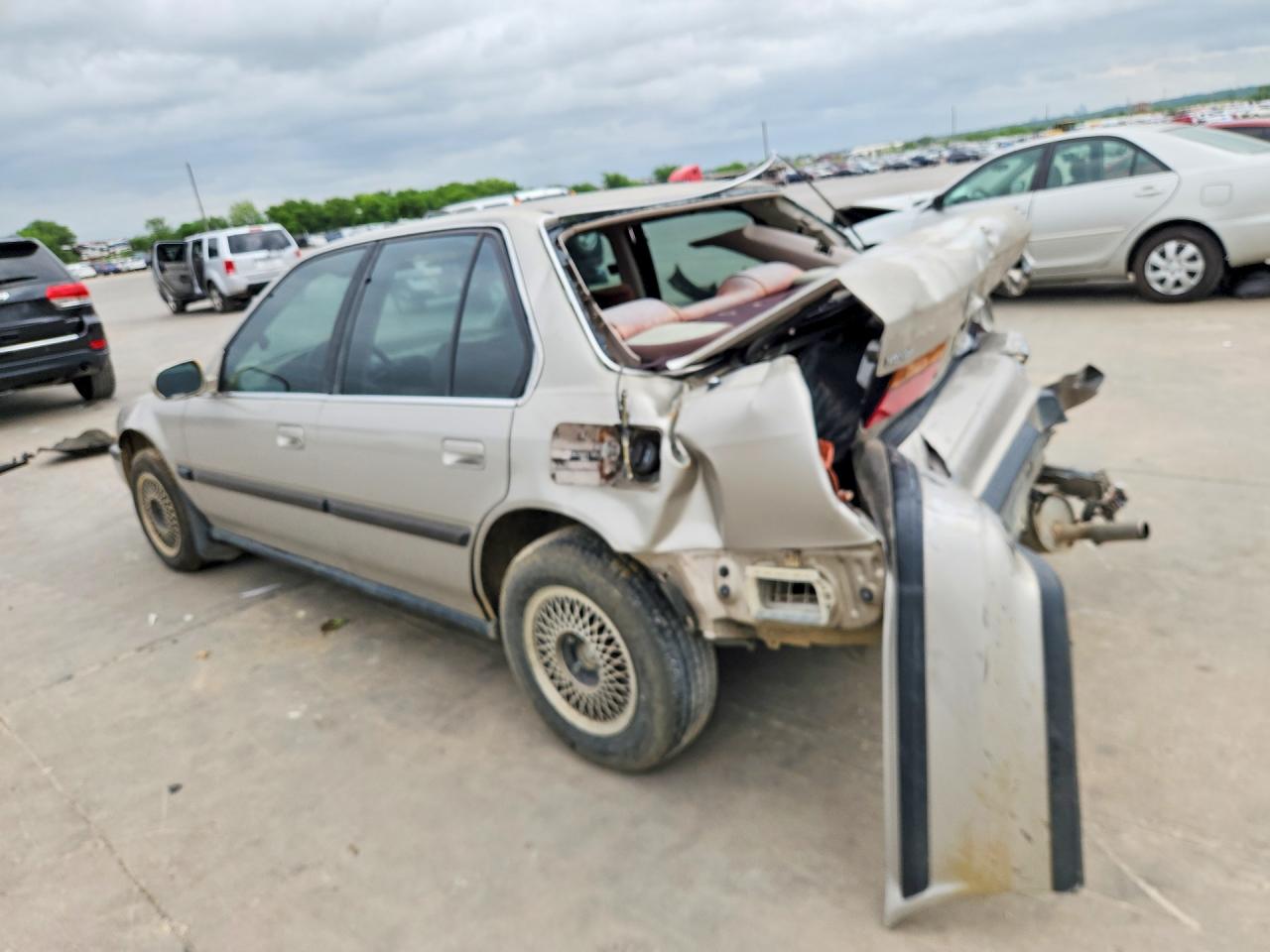 1991 HONDA ACCORD LX photo 3