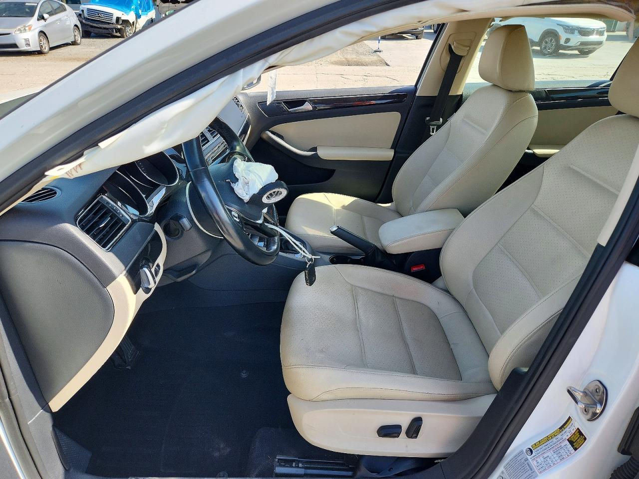 2017 VOLKSWAGEN JETTA SEL photo 19