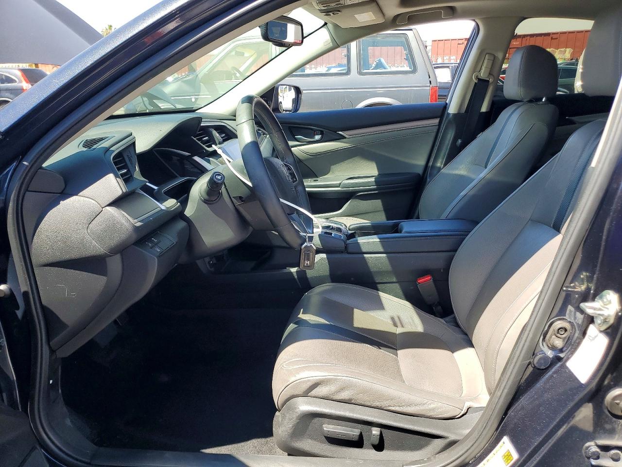 2016 HONDA CIVIC TOURING photo 19