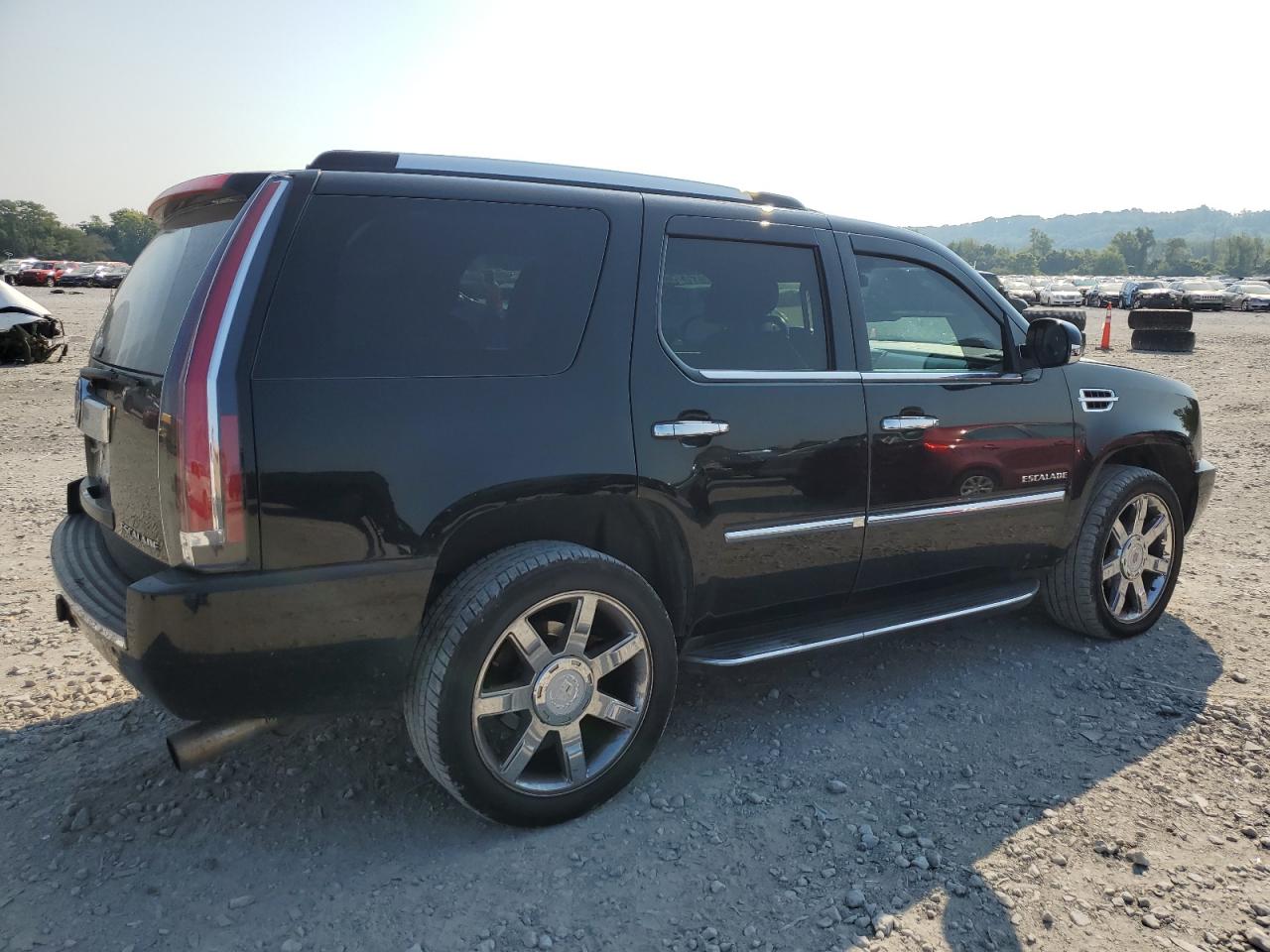 2012 CADILLAC ESCALADE LUXURY photo 13