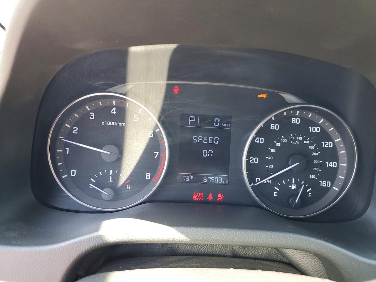 2017 HYUNDAI ELANTRA SE photo 9