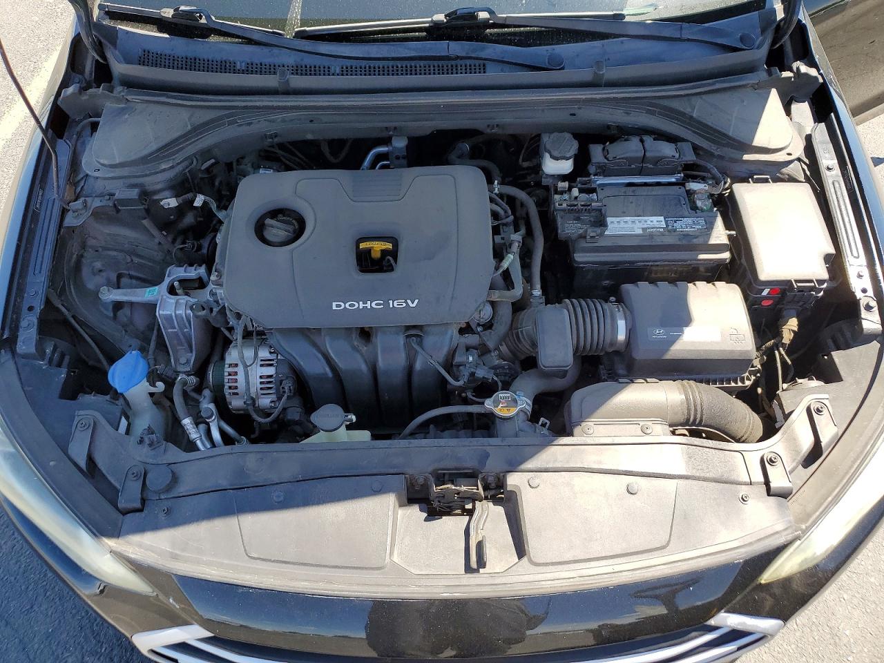 2017 HYUNDAI ELANTRA SE photo 11