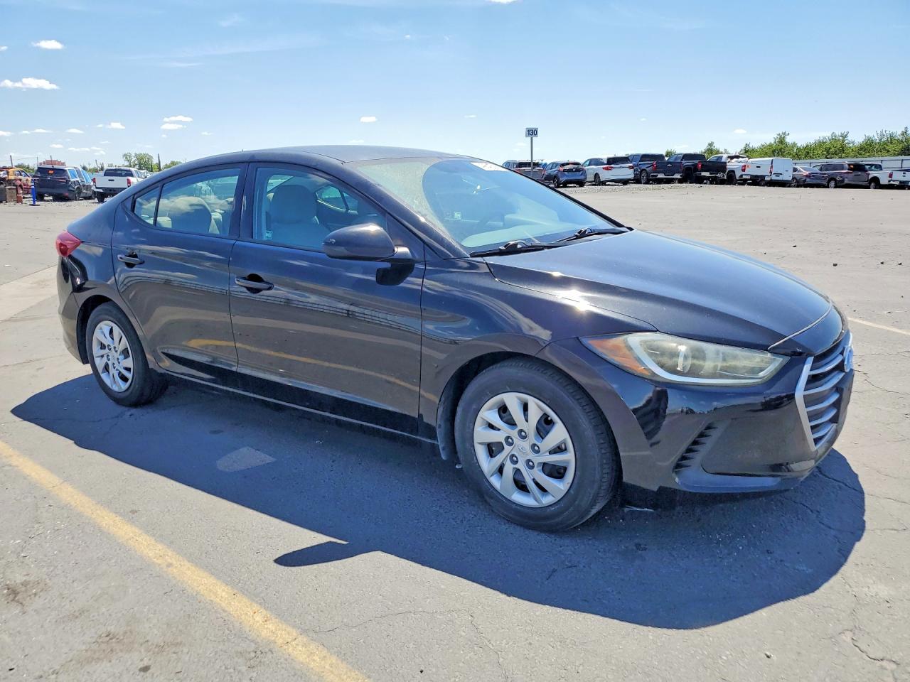 2017 HYUNDAI ELANTRA SE photo 4