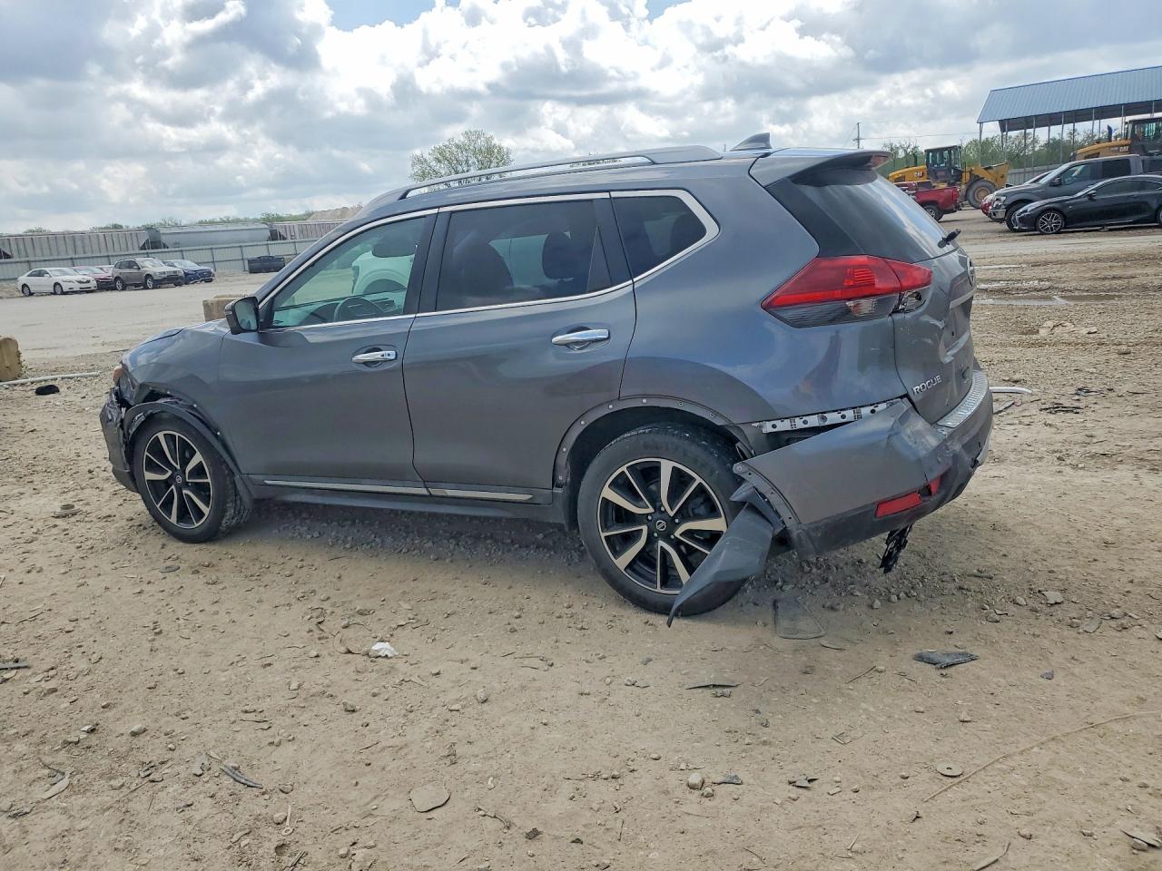 2019 NISSAN ROGUE SL photo 4