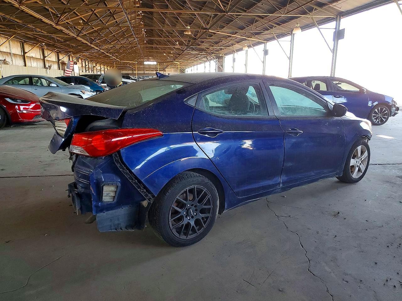 2013 HYUNDAI ELANTRA GLS photo 7