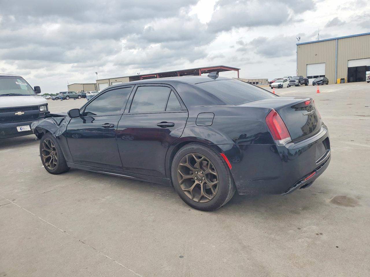 2016 CHRYSLER 300 S photo 4