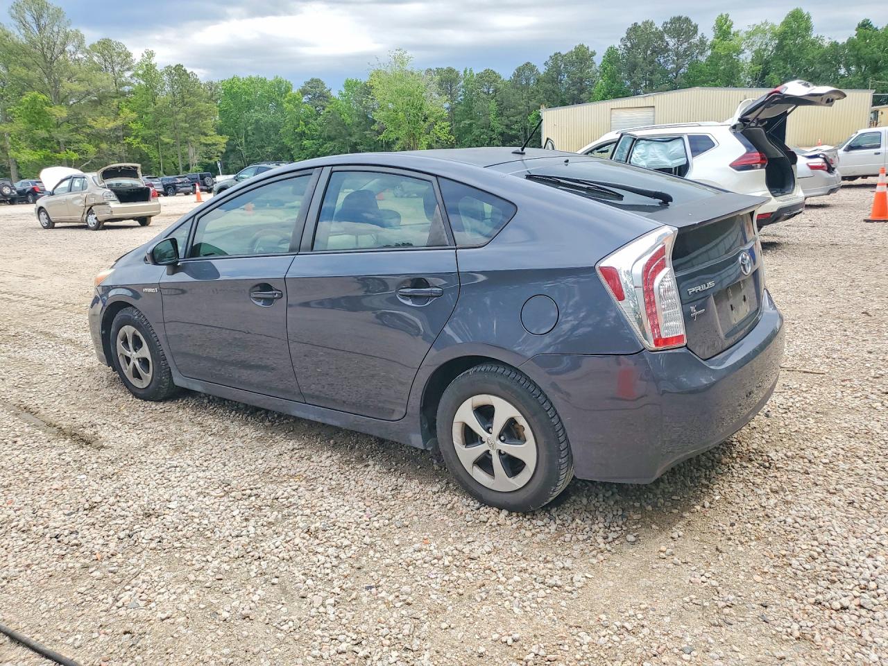 2014 TOYOTA PRIUS TWO photo 3