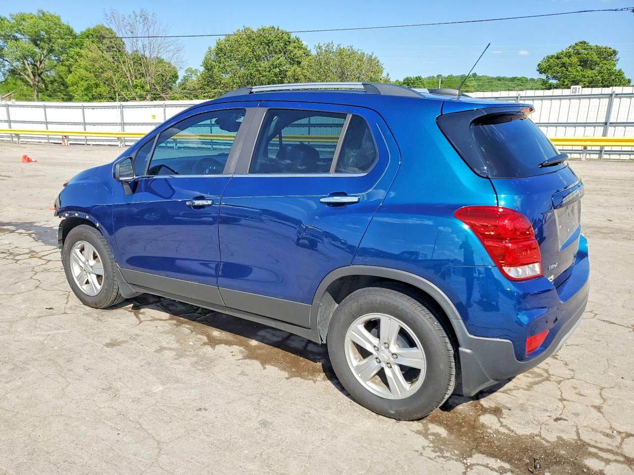 2020 CHEVROLET TRAX 1LT photo 3