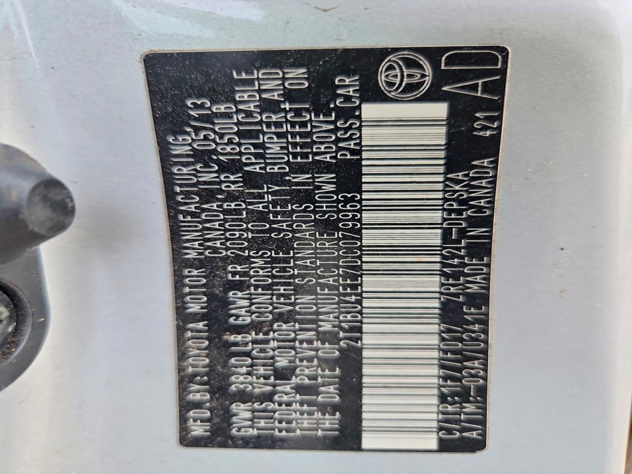 2013 TOYOTA COROLLA S photo 37