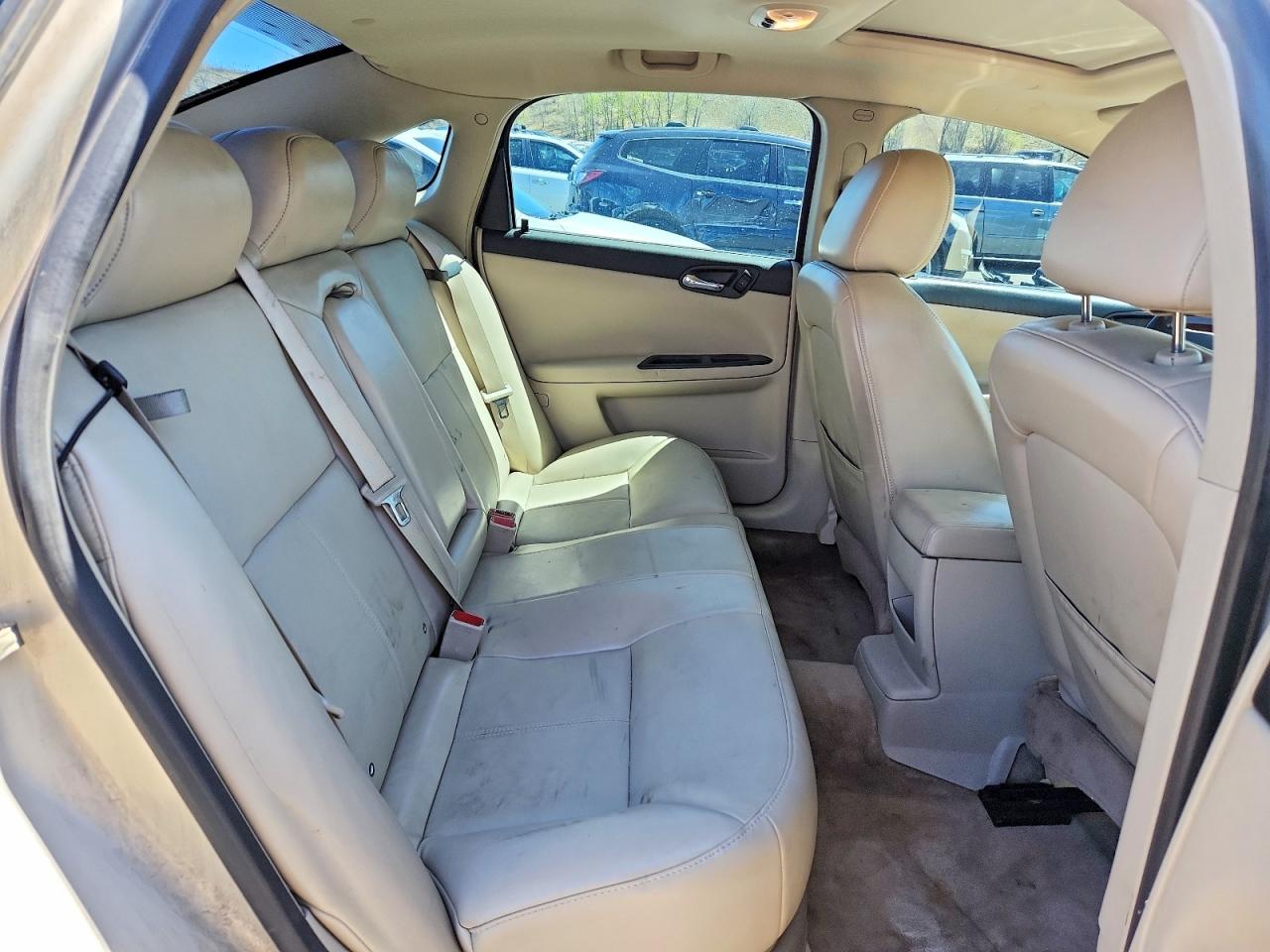 2009 CHEVROLET IMPALA LTZ photo 28