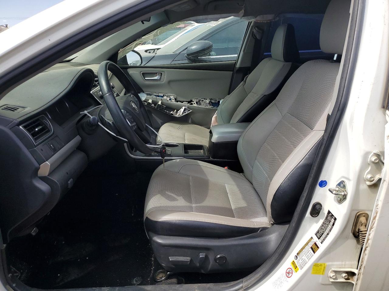 2017 TOYOTA CAMRY SE photo 13