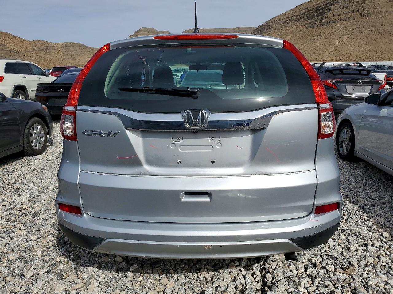 2015 HONDA CR-V LX photo 6