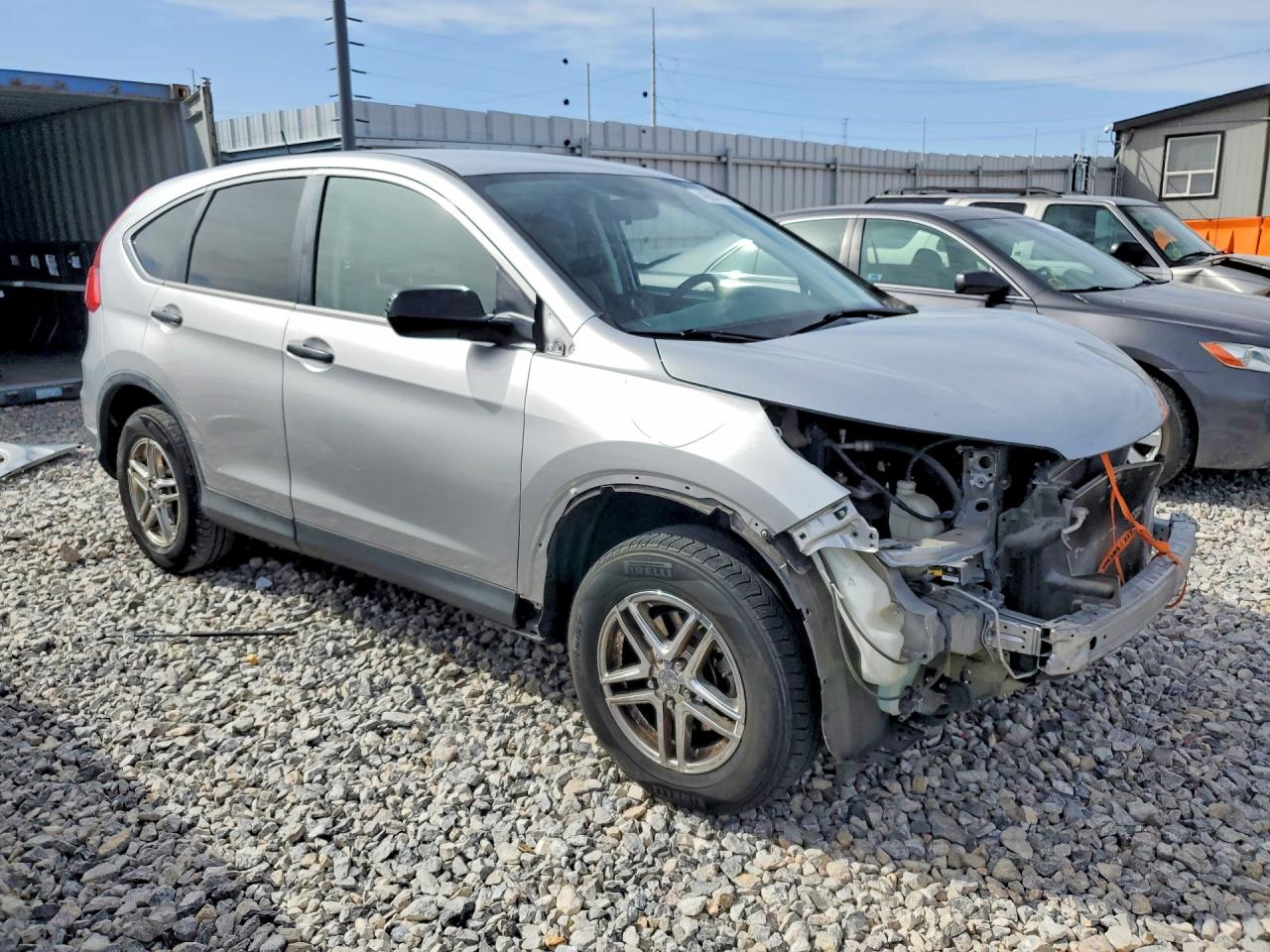 2015 HONDA CR-V LX photo 4
