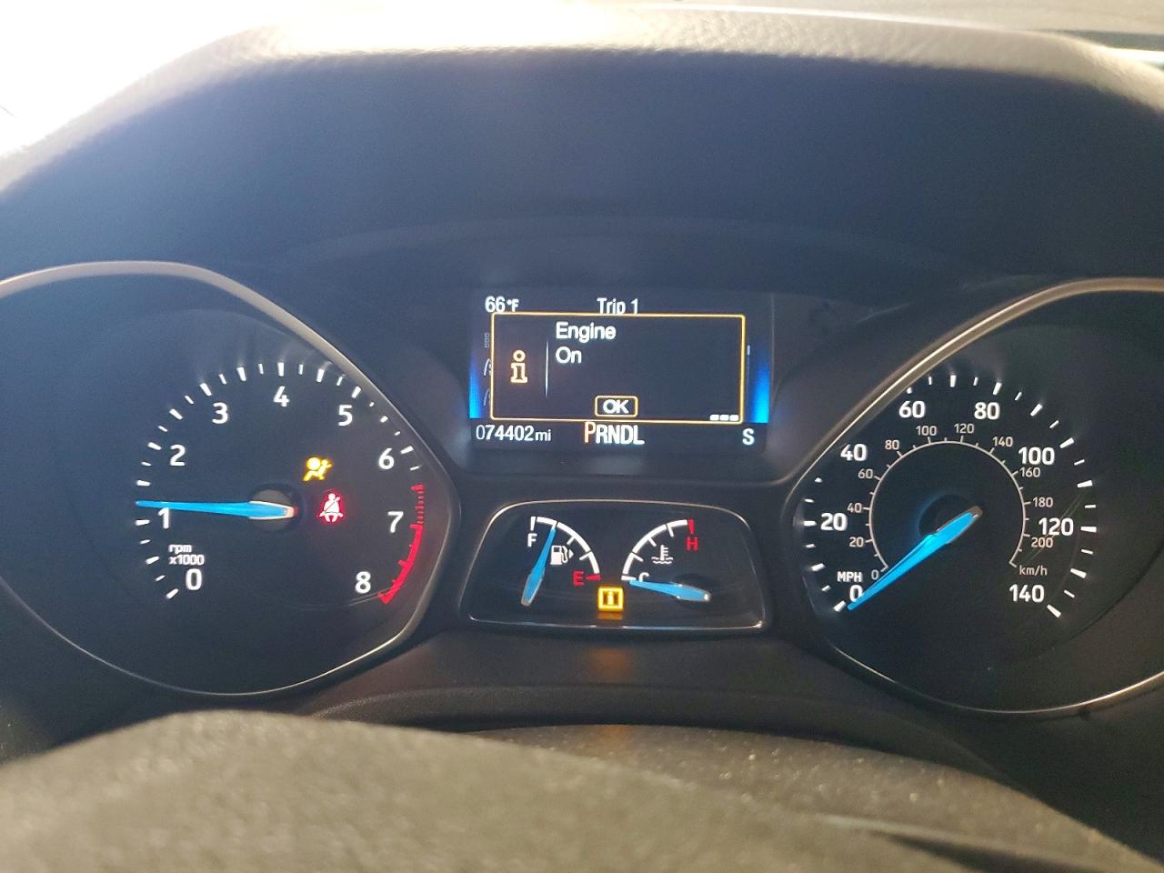 2018 FORD FOCUS SE photo 17