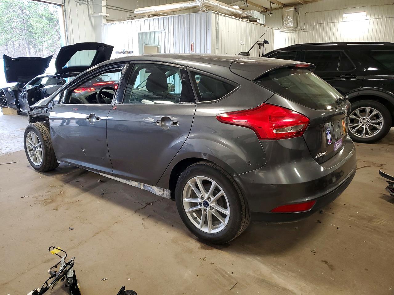 2018 FORD FOCUS SE photo 3