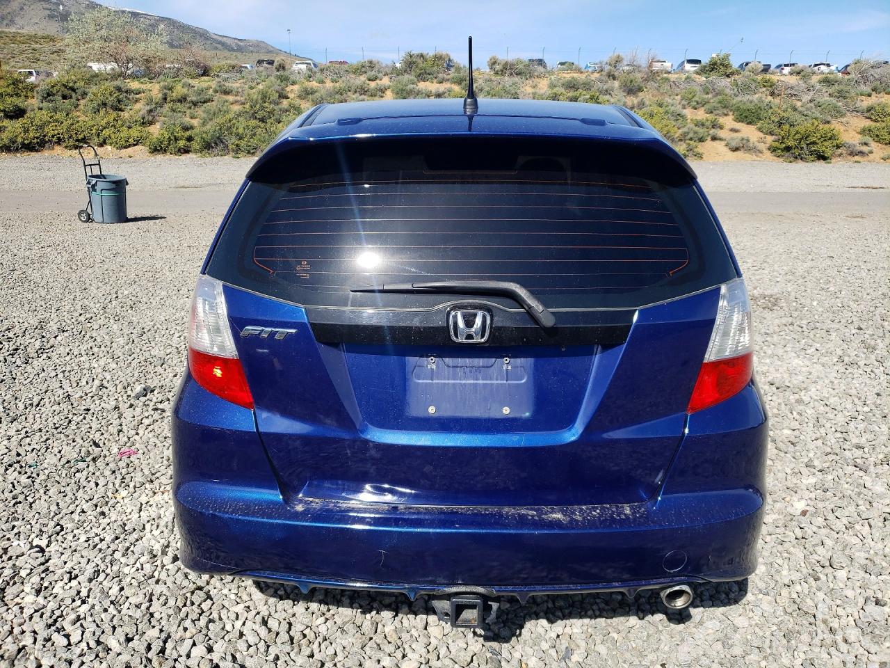 2011 HONDA FIT SPORT photo 16