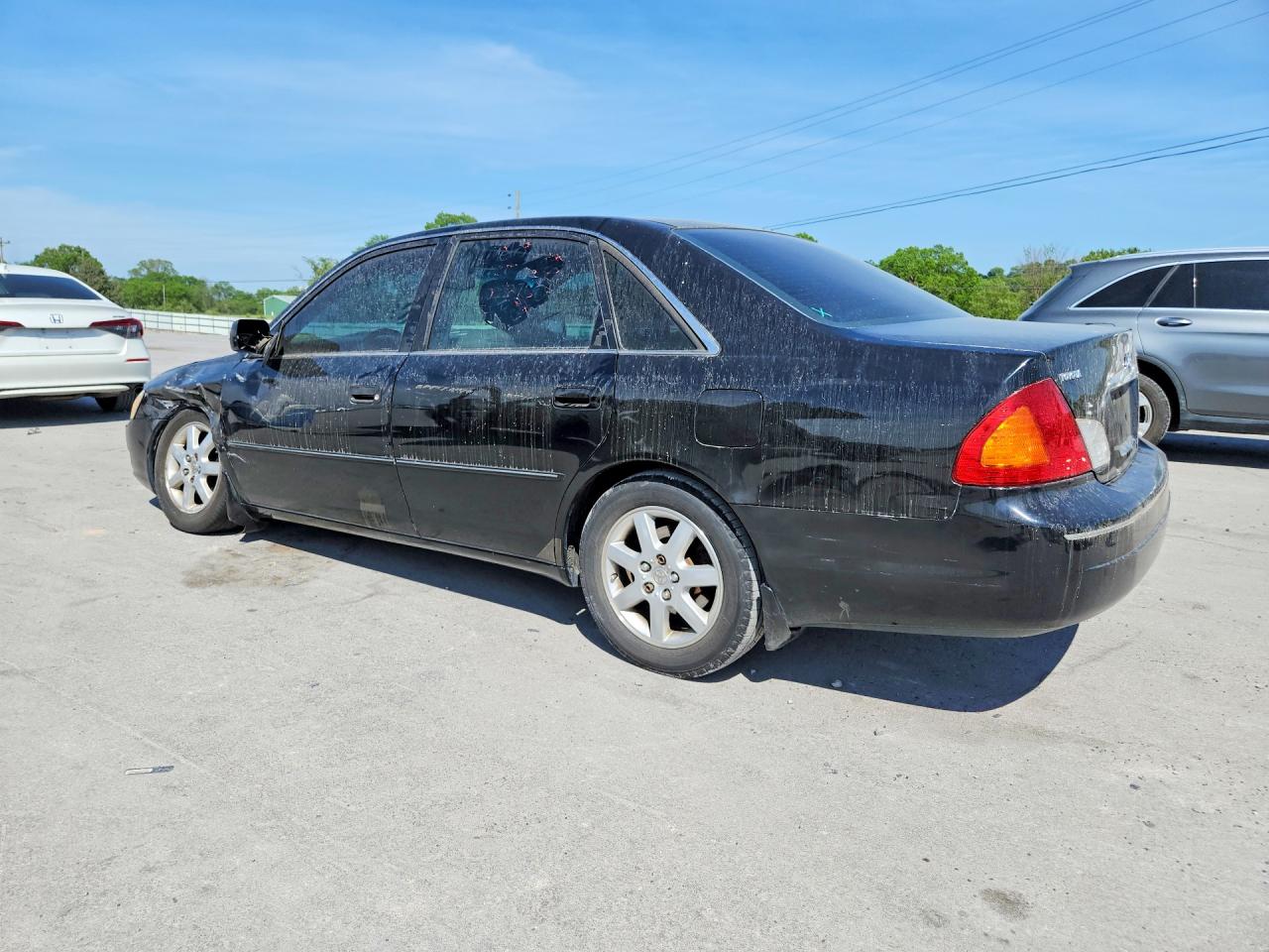 2001 TOYOTA AVALON XLS photo 3