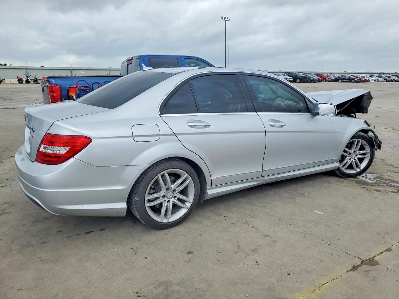 2013 MERCEDES-BENZ C 250 photo 5