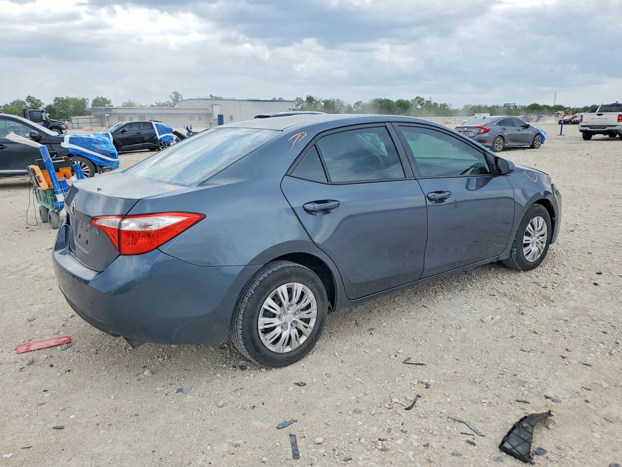 2014 TOYOTA COROLLA L photo 5