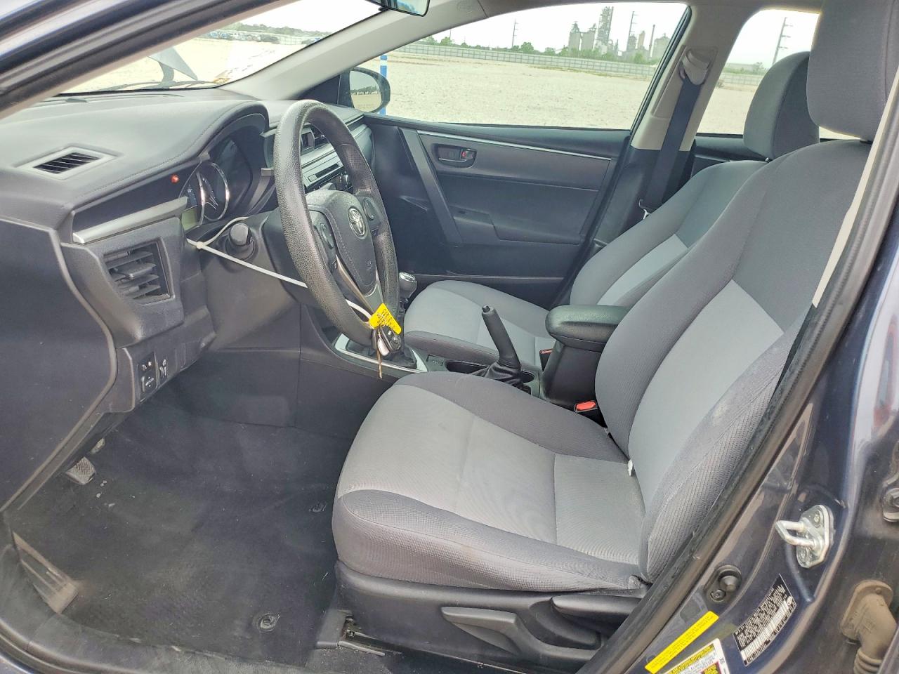 2014 TOYOTA COROLLA L photo 13